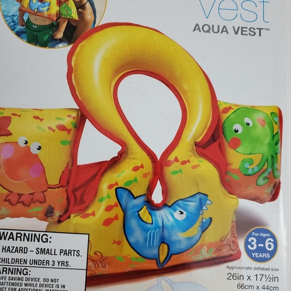 Intex Swim Vest Aqua 26" x 17.5" - Picture 4 of 10